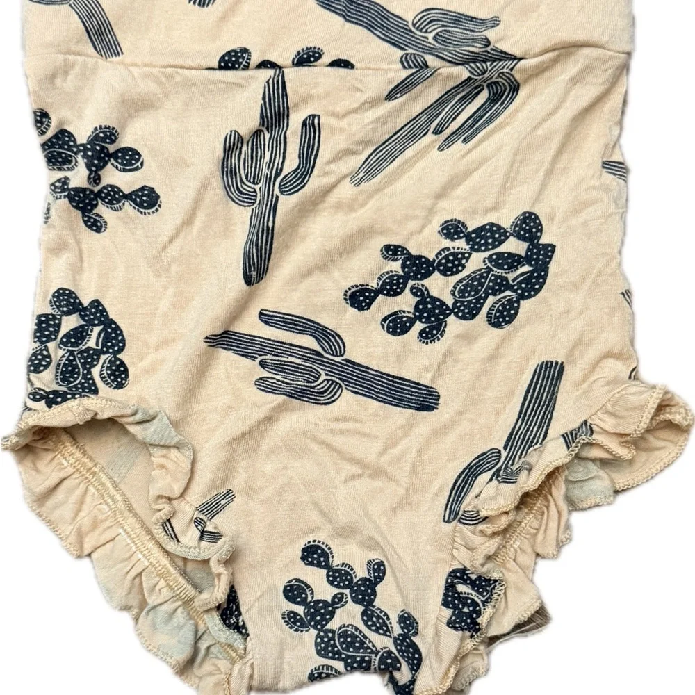 (5) Spearmint Love Diaper Covers